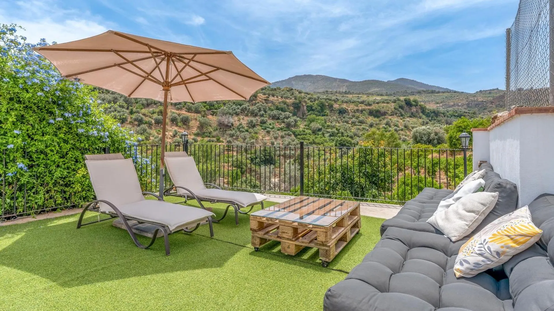 Saleres Casa Con Vistas A Sierra Nevada旅馆 0*,